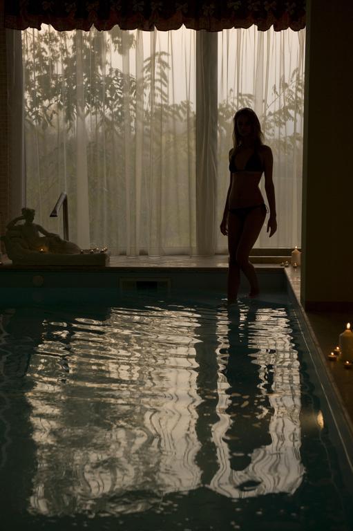 Borgo Dei Poeti Romantik Hotel Manerba del Garda Ngoại thất bức ảnh